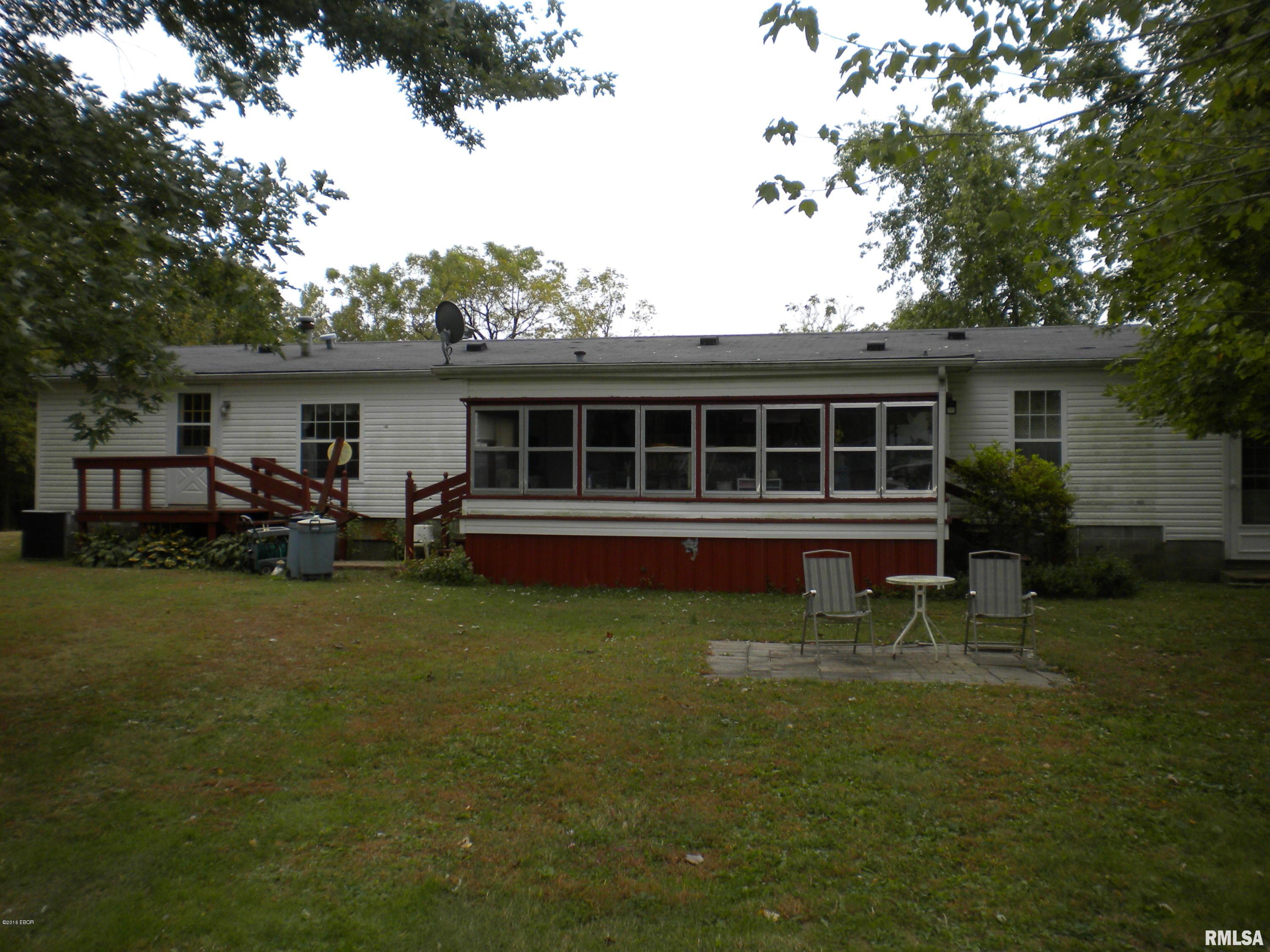 1690 Dewey Road Eldorado, IL 62930 - Photo 4 of 42 Gallery Image 4