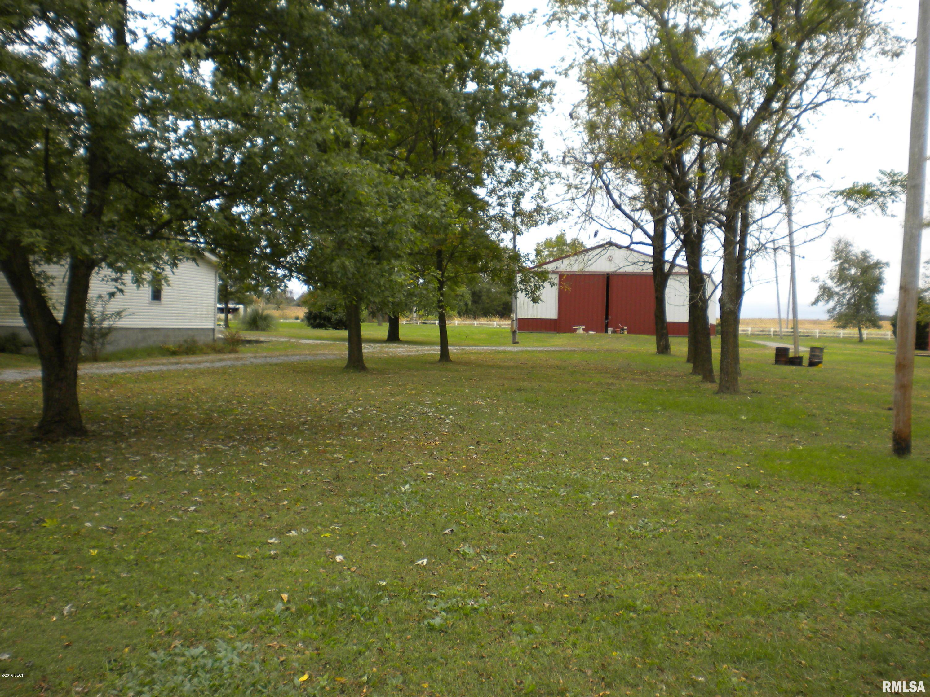 1690 Dewey Road Eldorado, IL 62930 - Photo 36 of 42 Gallery Image 36
