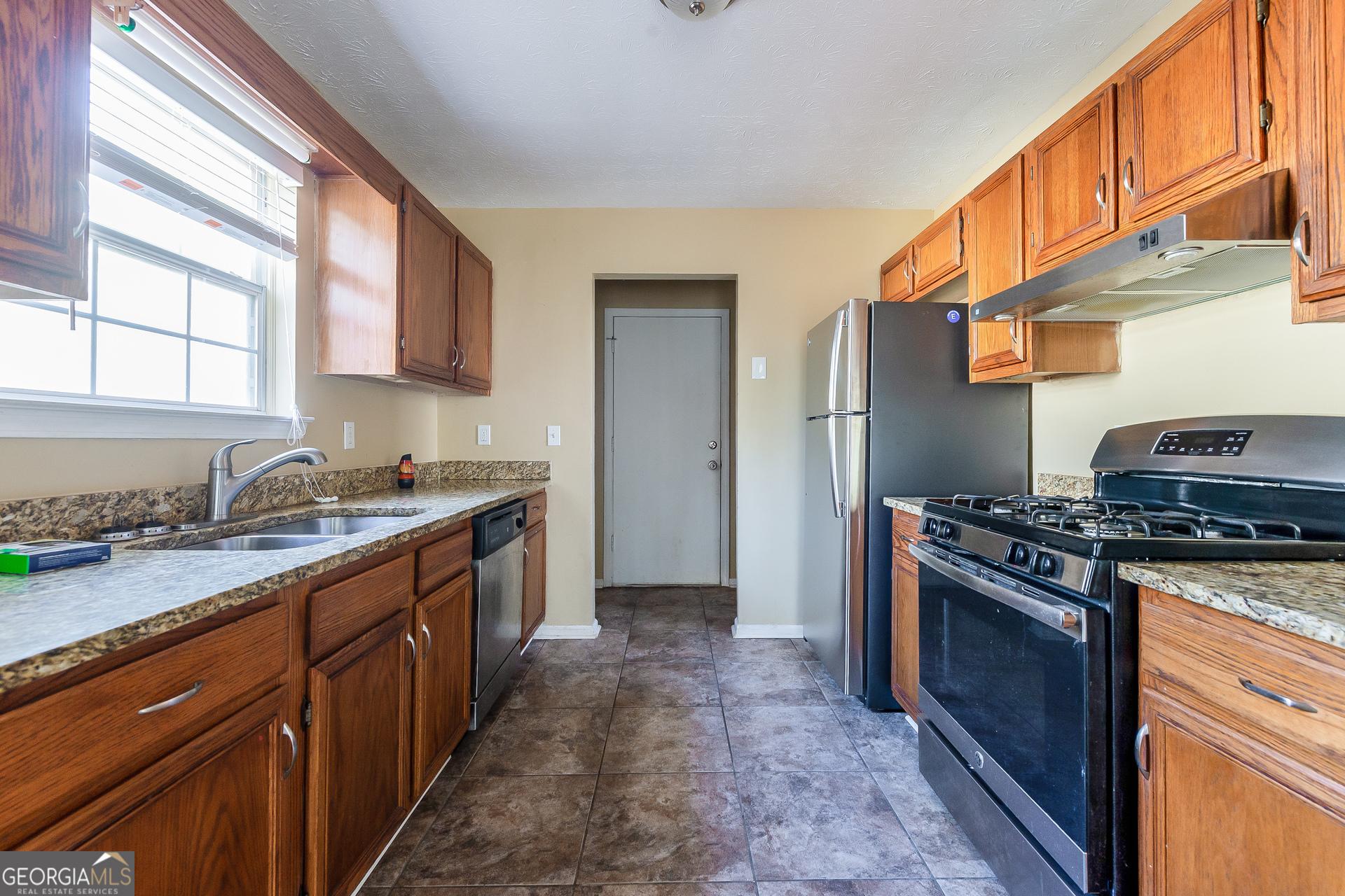 6805 Silver Maple Drive Rex, GA 30273 - Photo 8 of 15