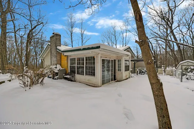 $299,900 | 20 Hill Street, Lake Ariel, PA 18436