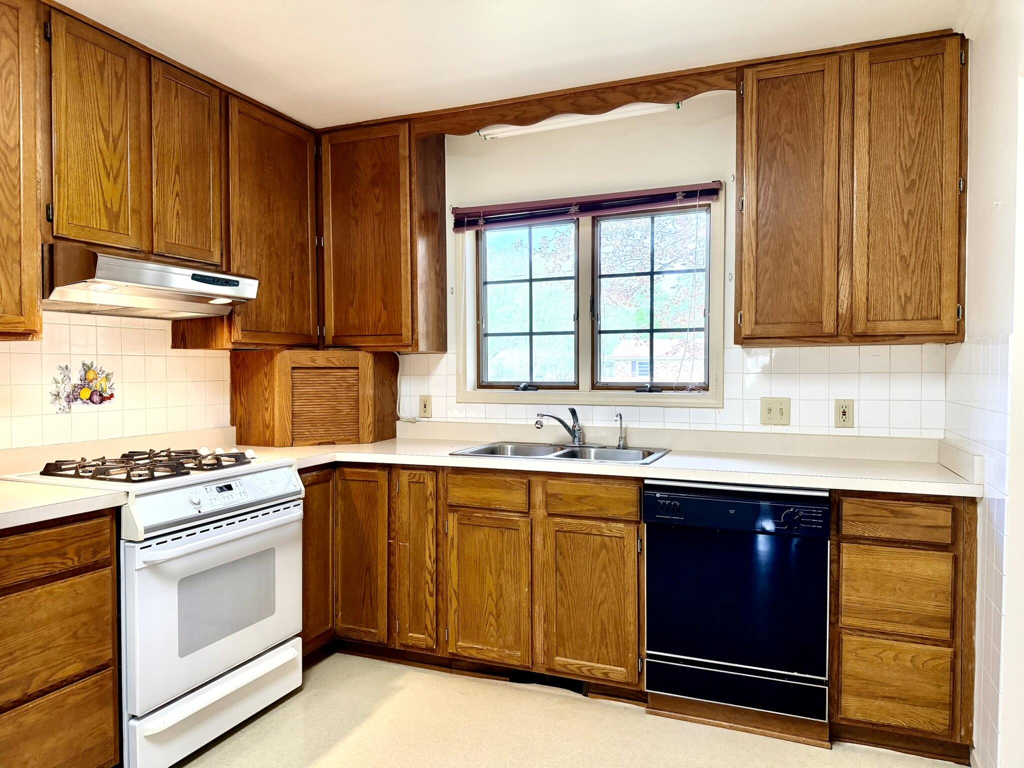 8923 Luann Drive South Demotte, IN 46310 - Photo 25 of 42 2048x1536