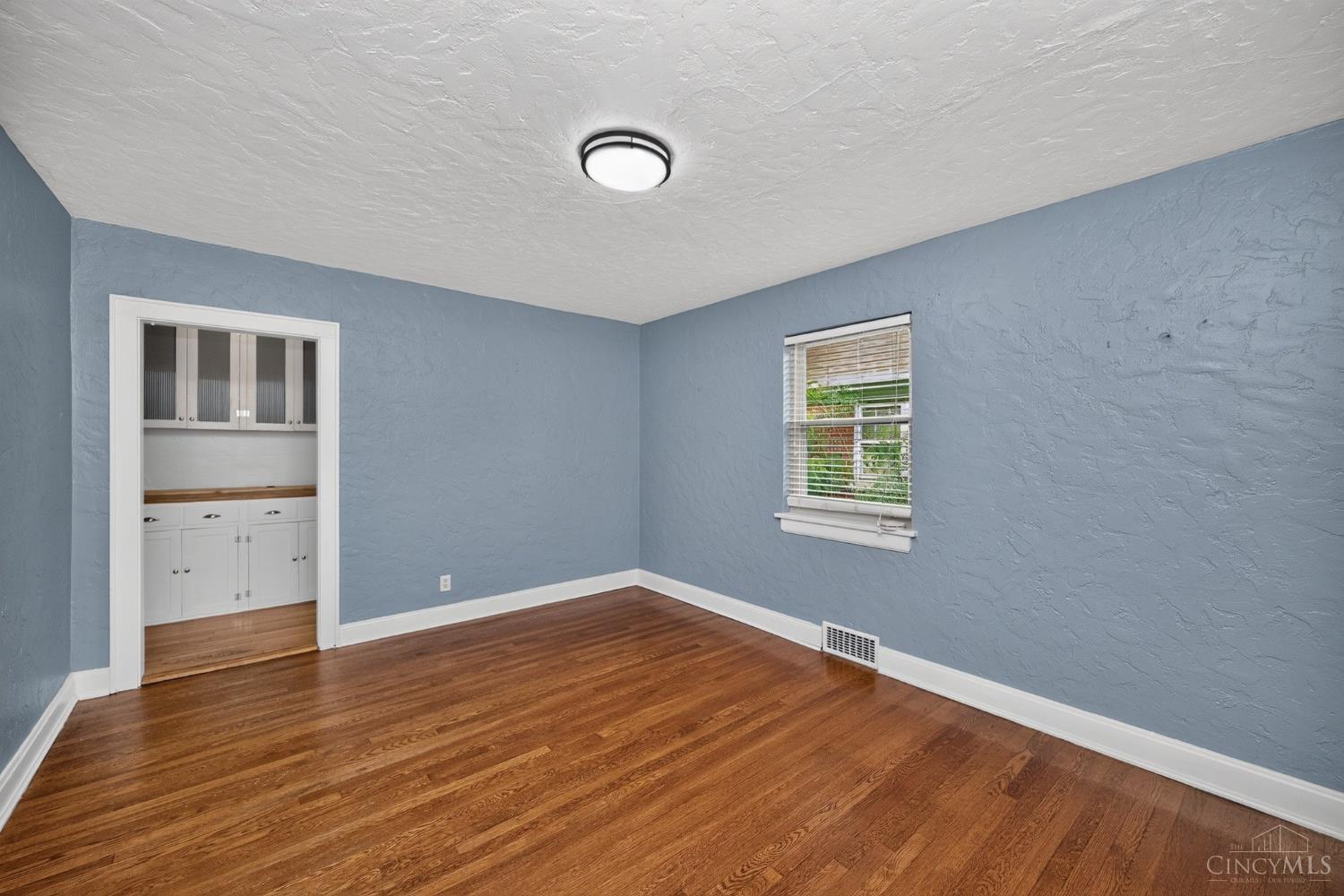 3723 Brotherton Road Cincinnati, OH 45209 - Photo 9 of 56