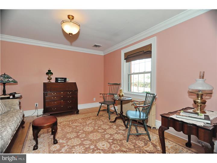 66 Savage Road Pottstown, PA 19465 - Photo 8 of 25 Living Room