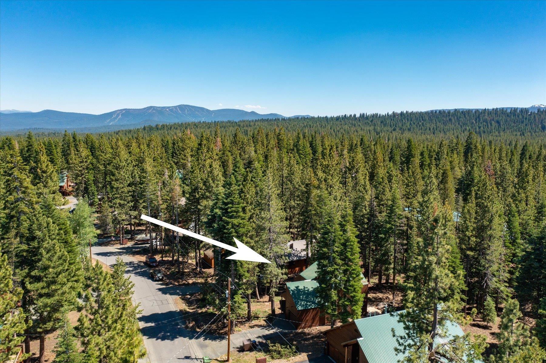 14554 Tyrol Road Truckee, CA 96161 - Photo 5 of 20 Gallery Image 5