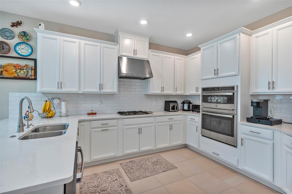 2722 Surf Top Road Clermont, FL 34711 - Photo 5 of 40