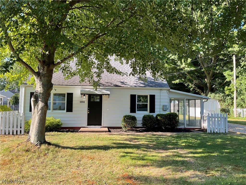 5955 Chapel Road Madison, OH 44057 - Photo 1 of 22