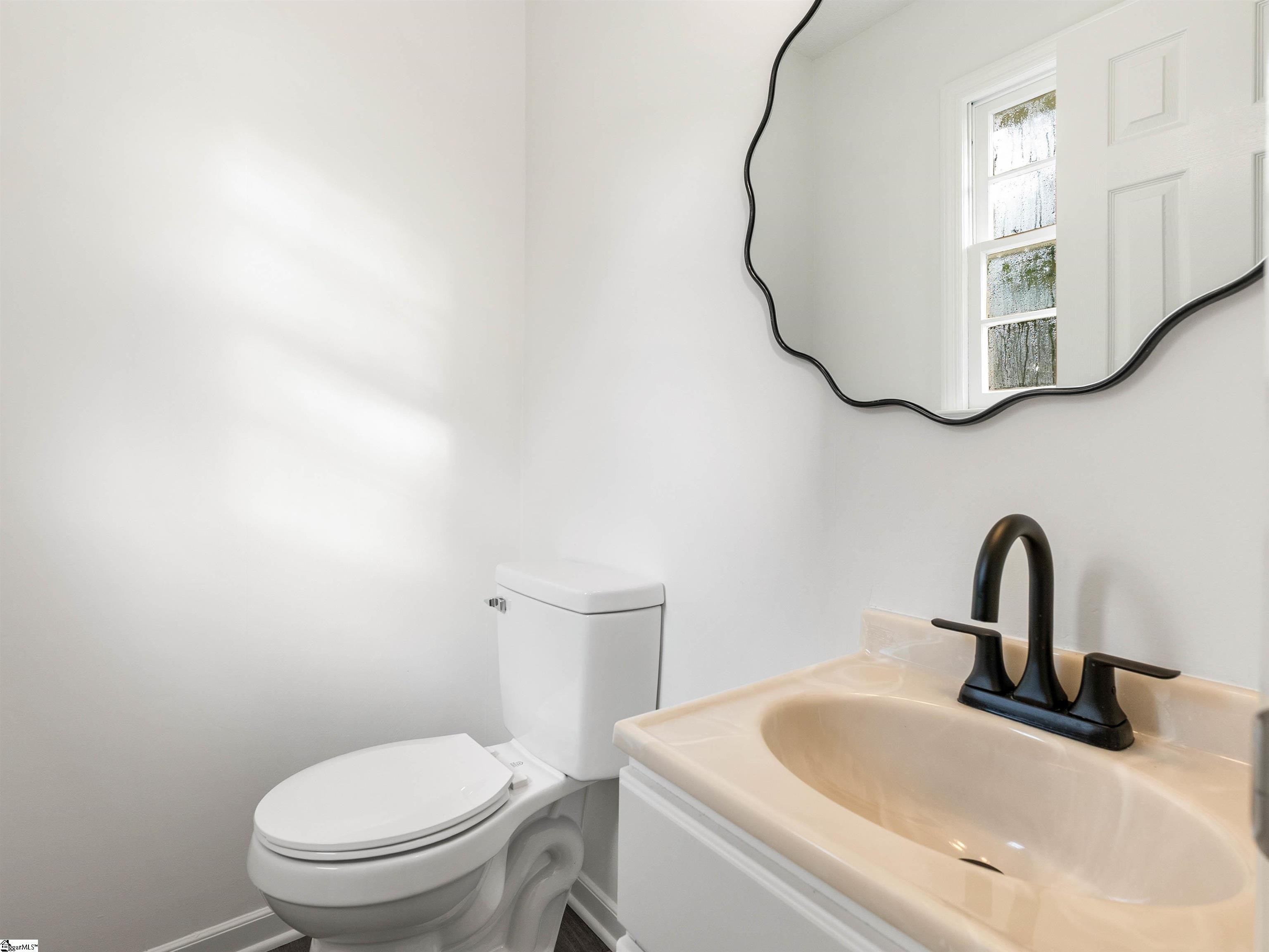 130 Pine Street Campobello, SC 29322 - Photo 21 of 39