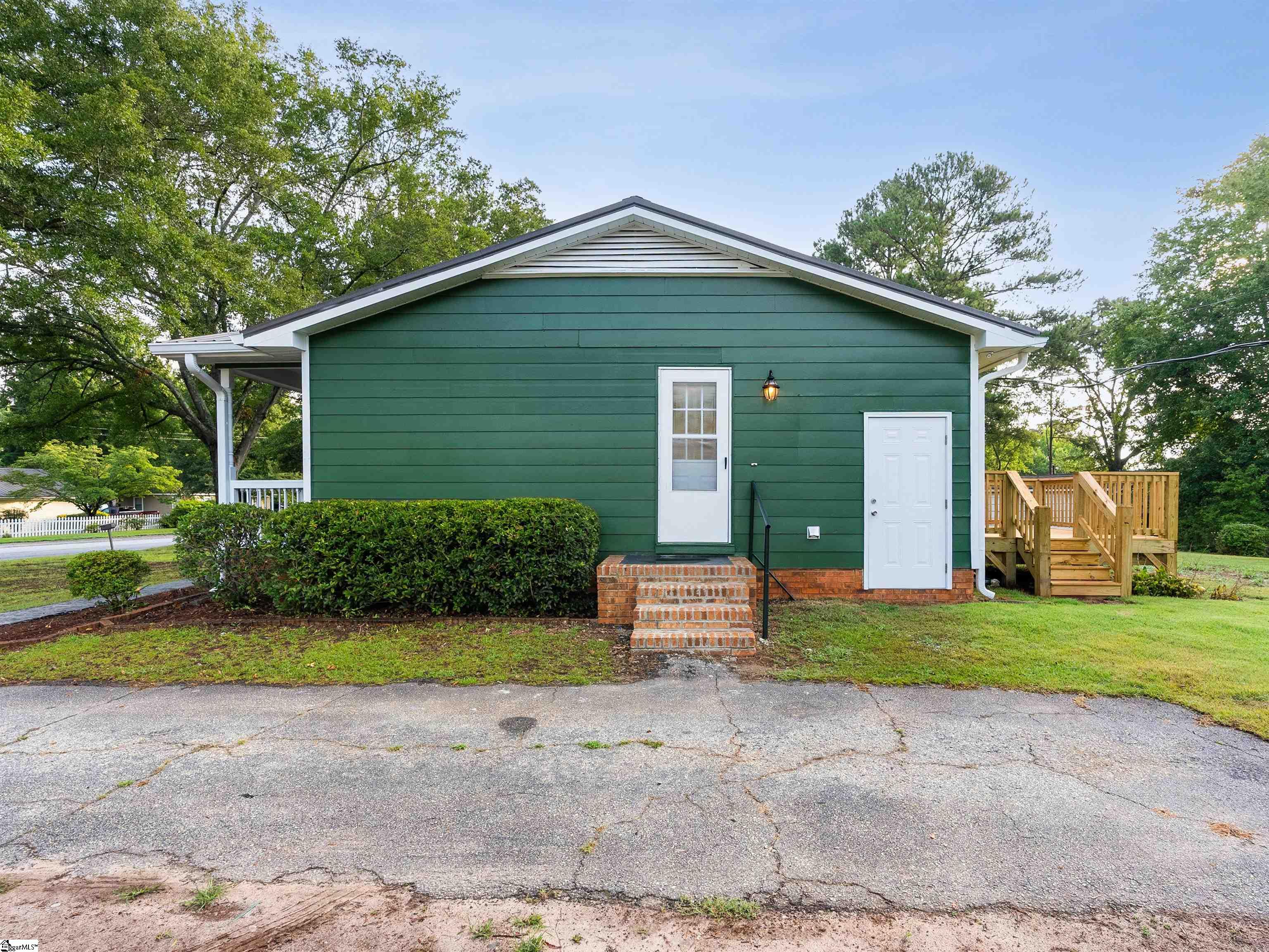 130 Pine Street Campobello, SC 29322 - Photo 36 of 39