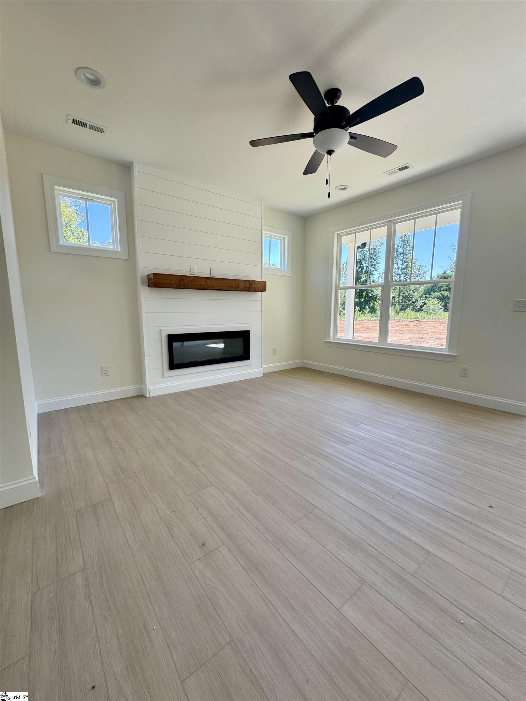 247 Black Road Simpsonville, SC 29680 - Photo 3 of 7