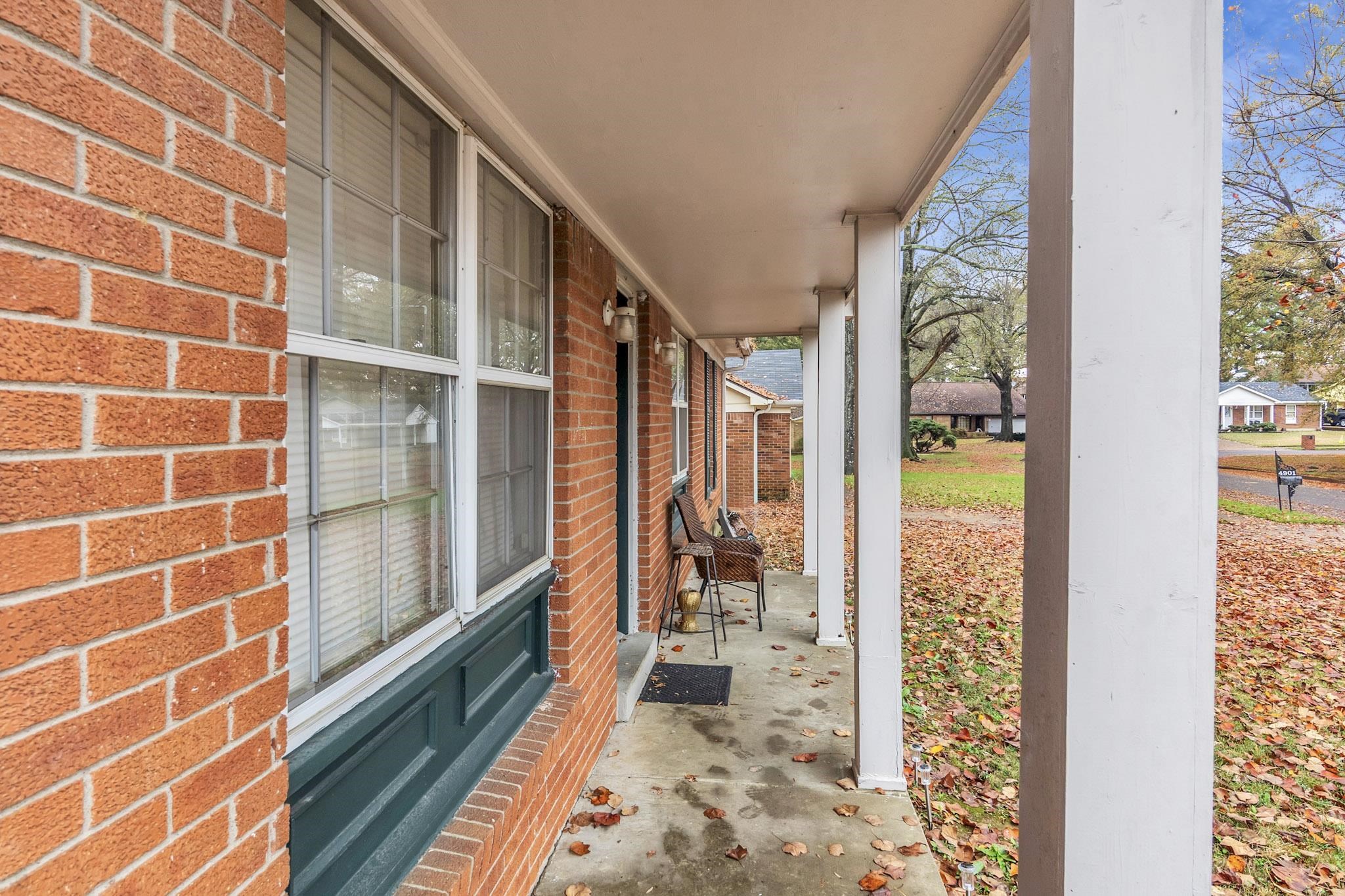 4905 Fernbrook Drive Memphis, TN 38118 - Photo 3 of 9 a view of a balcony