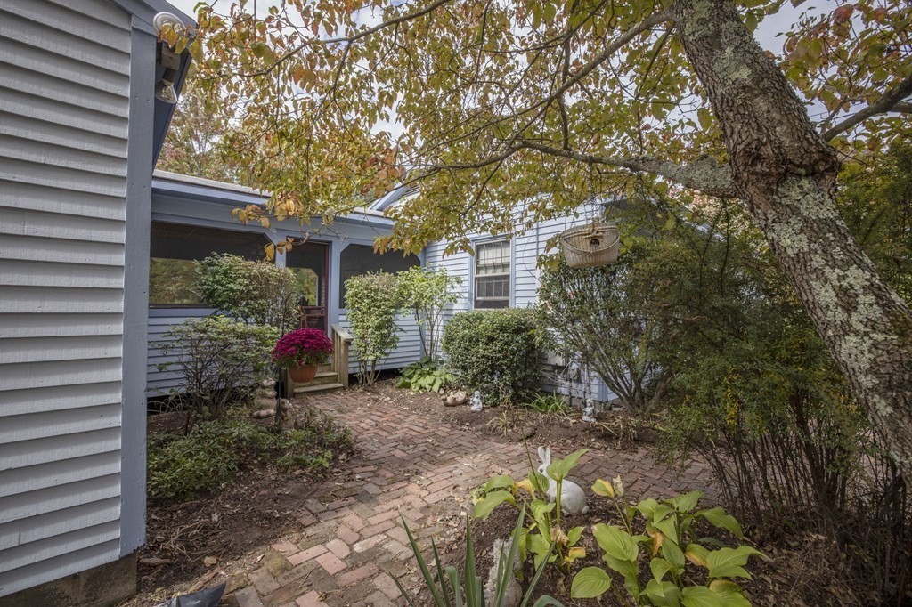51 Millville Road Mendon, MA 01756 - Photo 4 of 25 Gallery Image 4