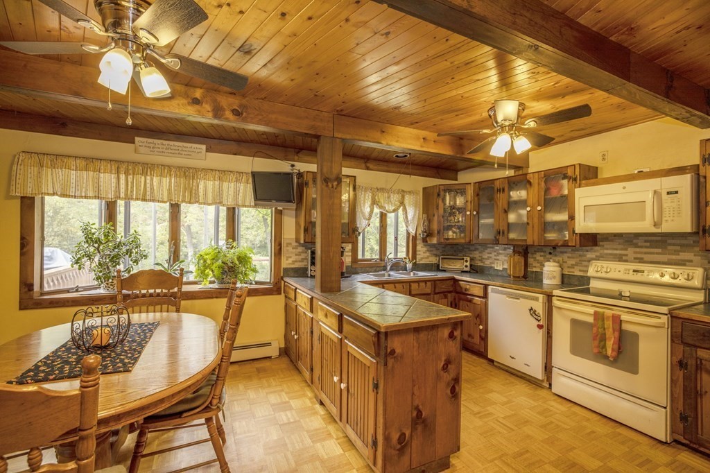 51 Millville Road Mendon, MA 01756 - Photo 6 of 25 Gallery Image 6