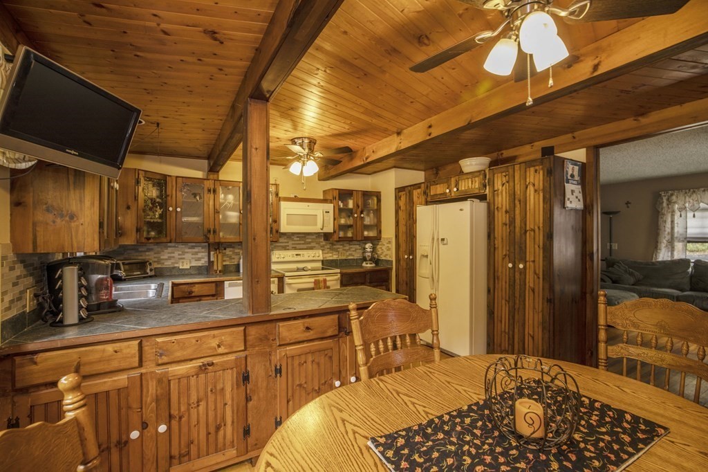 51 Millville Road Mendon, MA 01756 - Photo 7 of 25 Gallery Image 7