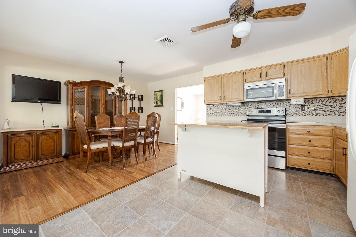 1113 Ashbridge Road West Chester, PA 19380 - Photo 9 of 35 Kitchen/dining area