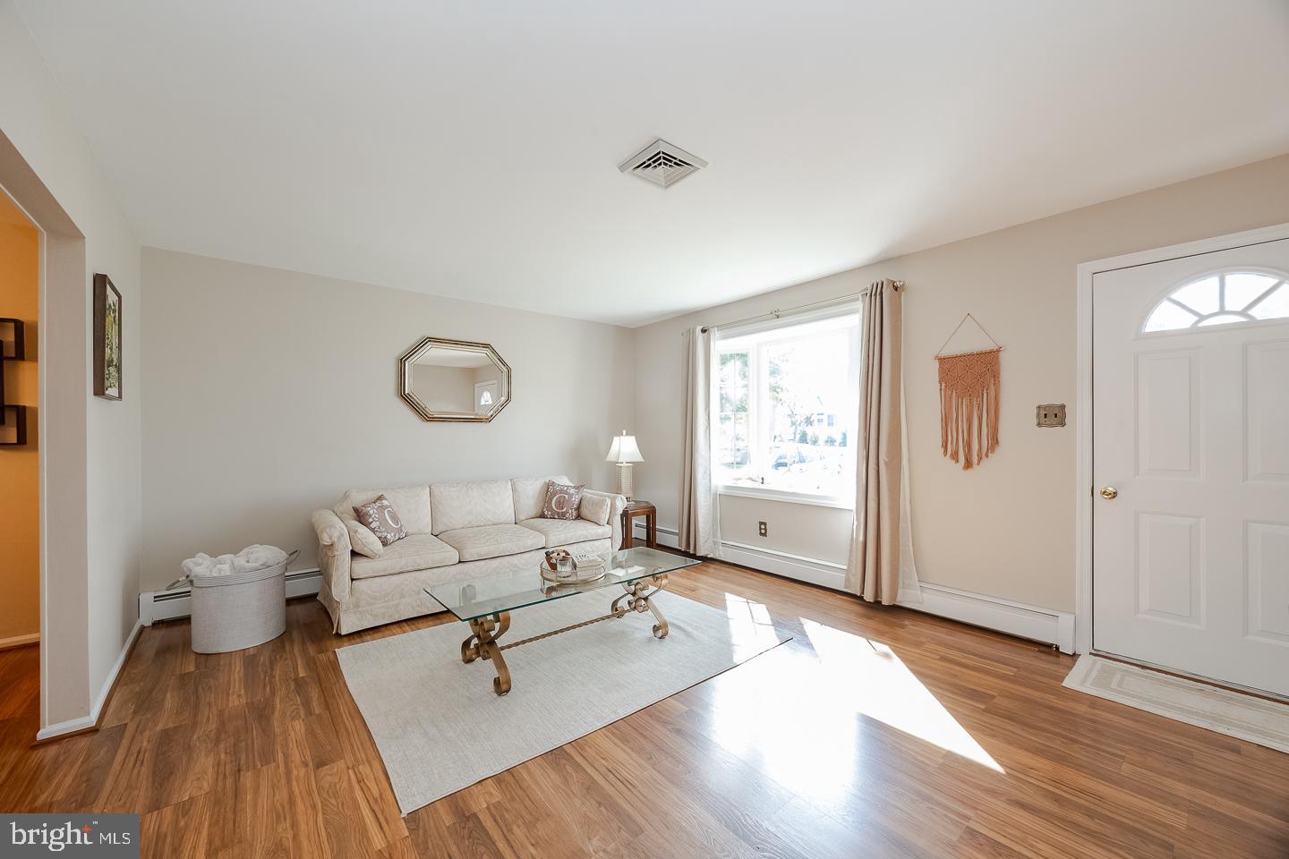 1113 Ashbridge Road West Chester, PA 19380 - Photo 10 of 35 Living Room