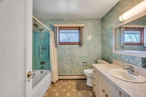 $689,000 | 200 Victory Drive, Massapequa Park, NY 11762
