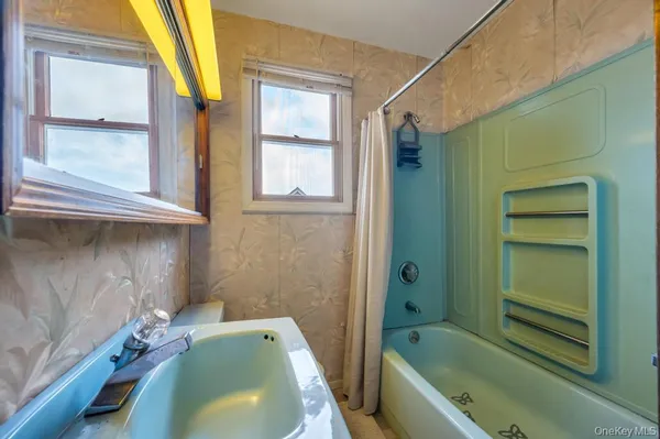 $689,000 | 200 Victory Drive, Massapequa Park, NY 11762