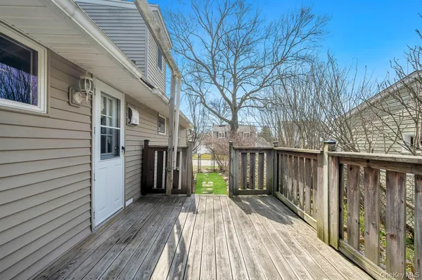 $689,000 | 200 Victory Drive, Massapequa Park, NY 11762