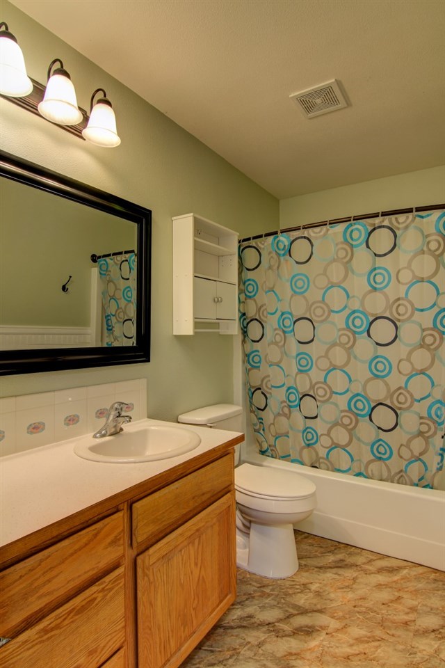 1114 North Skipworth Road Spokane Valley, WA 99206 - Photo 12 of 20 Gallery Image 12