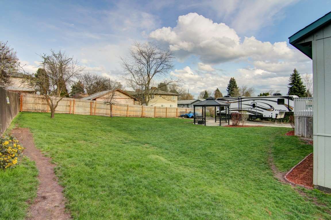 1114 North Skipworth Road Spokane Valley, WA 99206 - Photo 5 of 20 Gallery Image 5