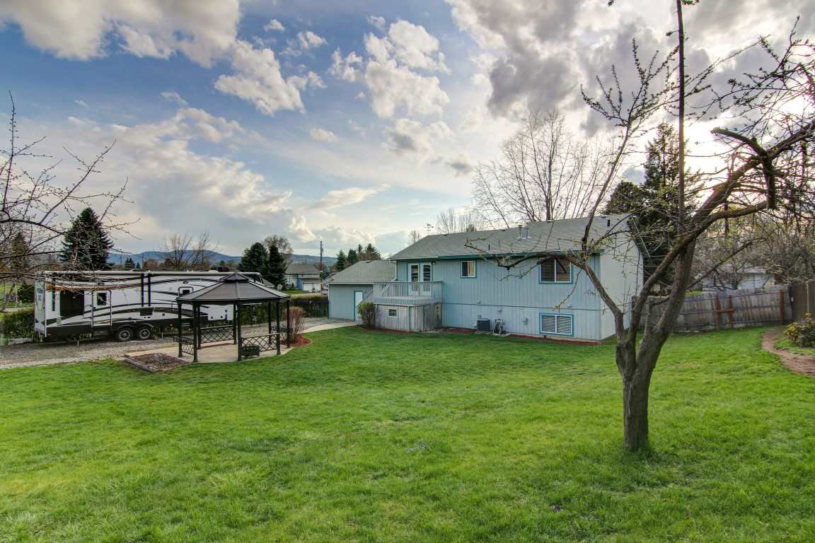 1114 North Skipworth Road Spokane Valley, WA 99206 - Photo 7 of 20 Gallery Image 7