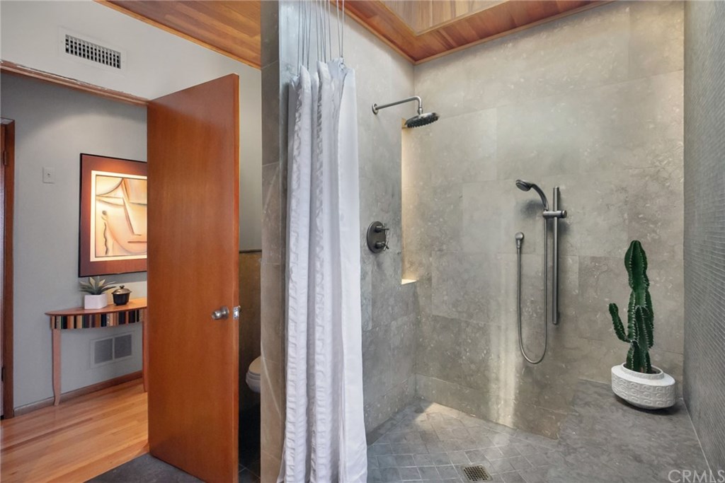 258 Termino Avenue Long Beach, CA 90803 - Photo 21 of 49