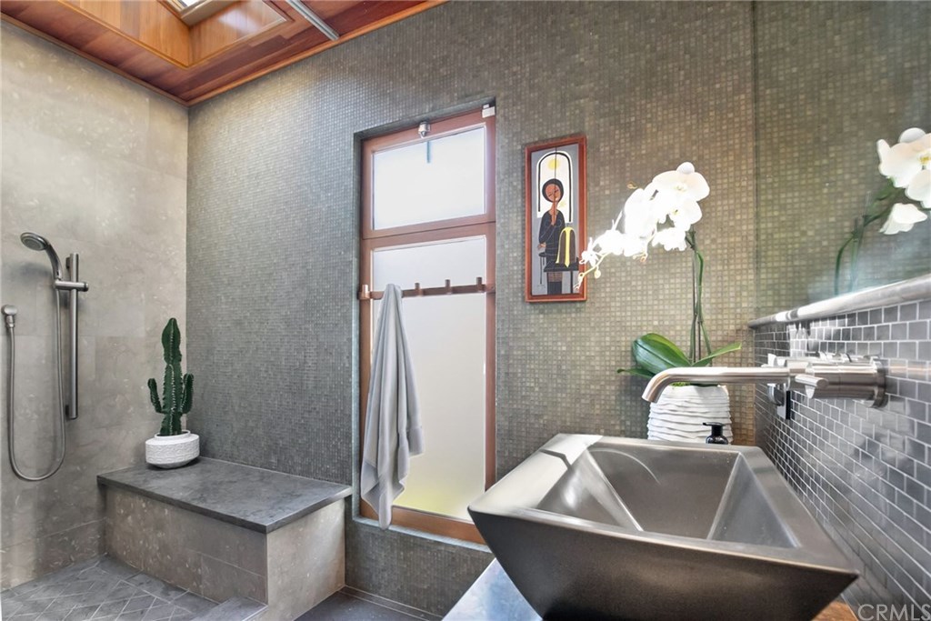 258 Termino Avenue Long Beach, CA 90803 - Photo 22 of 49