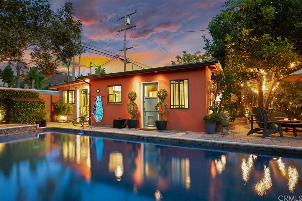 258 Termino Avenue Long Beach, CA 90803 - Photo 33 of 49 One bedroom, one bath casita with a private entrance off the spectacular pool.