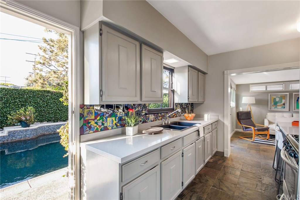 258 Termino Avenue Long Beach, CA 90803 - Photo 37 of 49