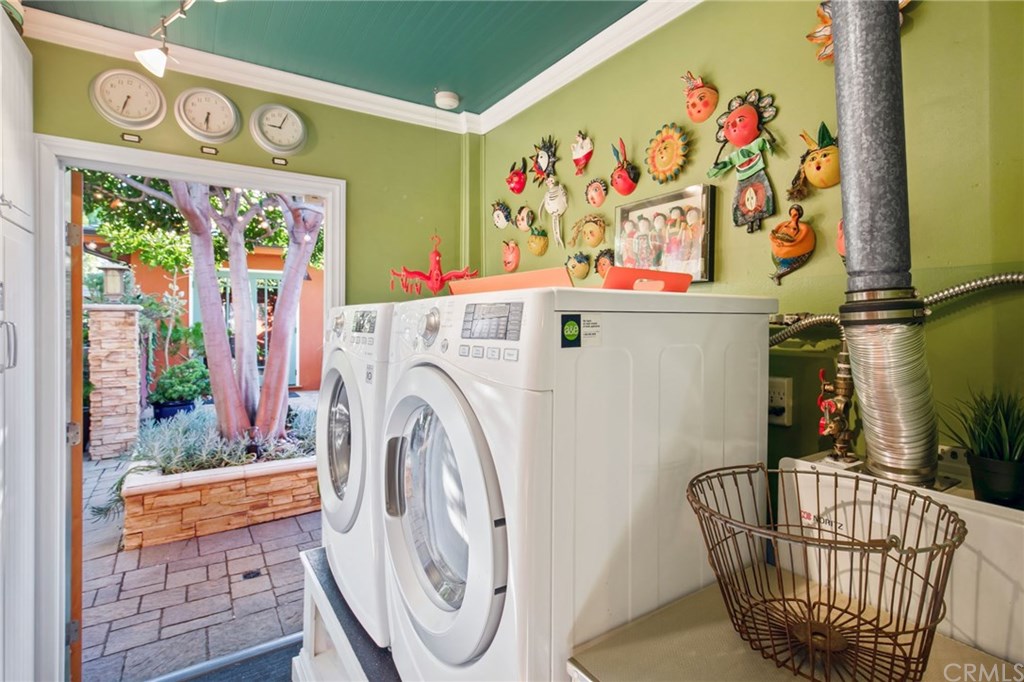 258 Termino Avenue Long Beach, CA 90803 - Photo 44 of 49 Super fun laundry room with amazing storage will make you want to do your laundry!