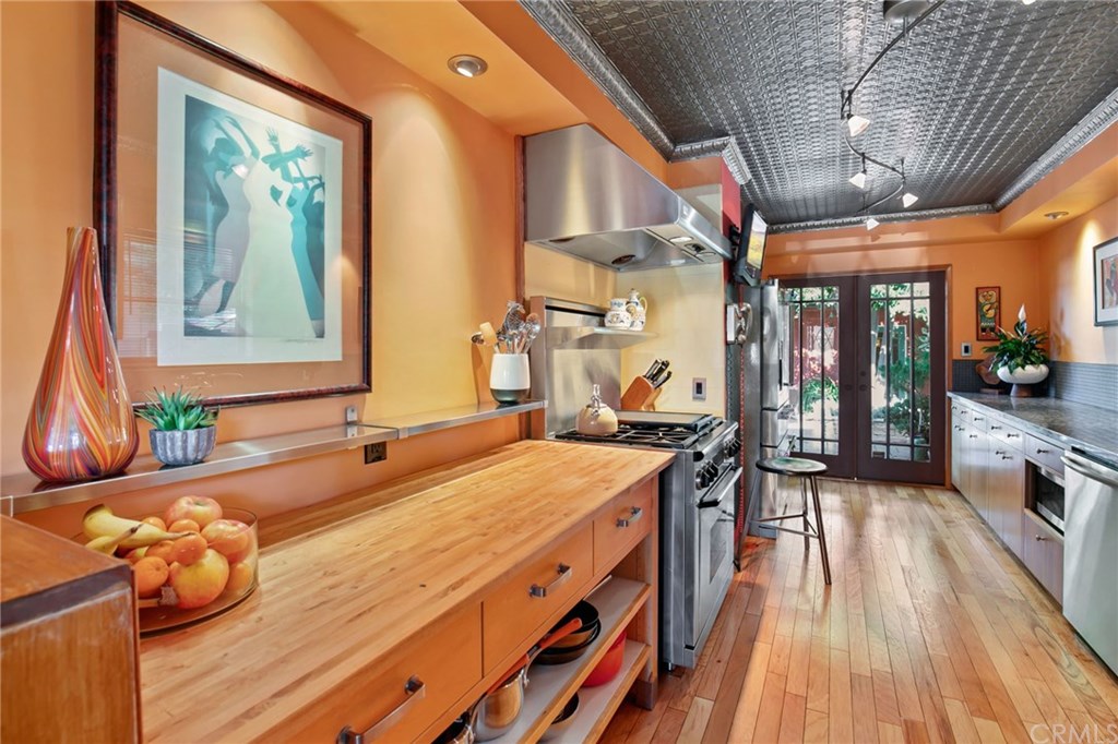 258 Termino Avenue Long Beach, CA 90803 - Photo 10 of 49