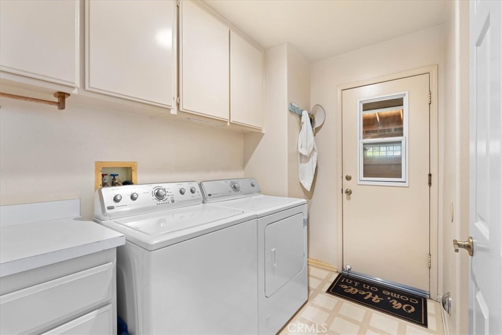 16353 East Peak Court Riverside, CA 92503 - Photo 17 of 55