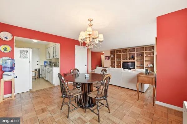 $389,000 | 4301 Massachusetts Avenue Northwest, Unit 8002, Washington, DC 20016