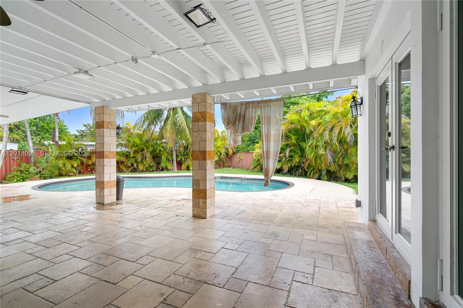 13611 Southwest 77th Street Miami, FL 33183 - Photo 17 of 67