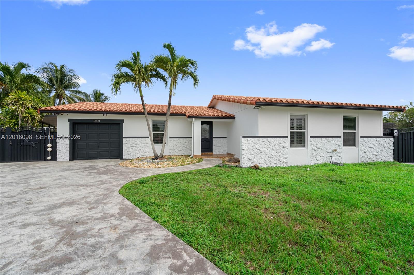 13611 Southwest 77th Street Miami, FL 33183 - Photo 4 of 67