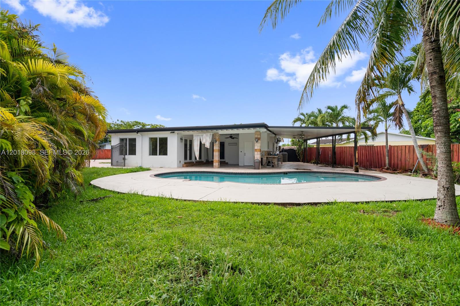 13611 Southwest 77th Street Miami, FL 33183 - Photo 6 of 67