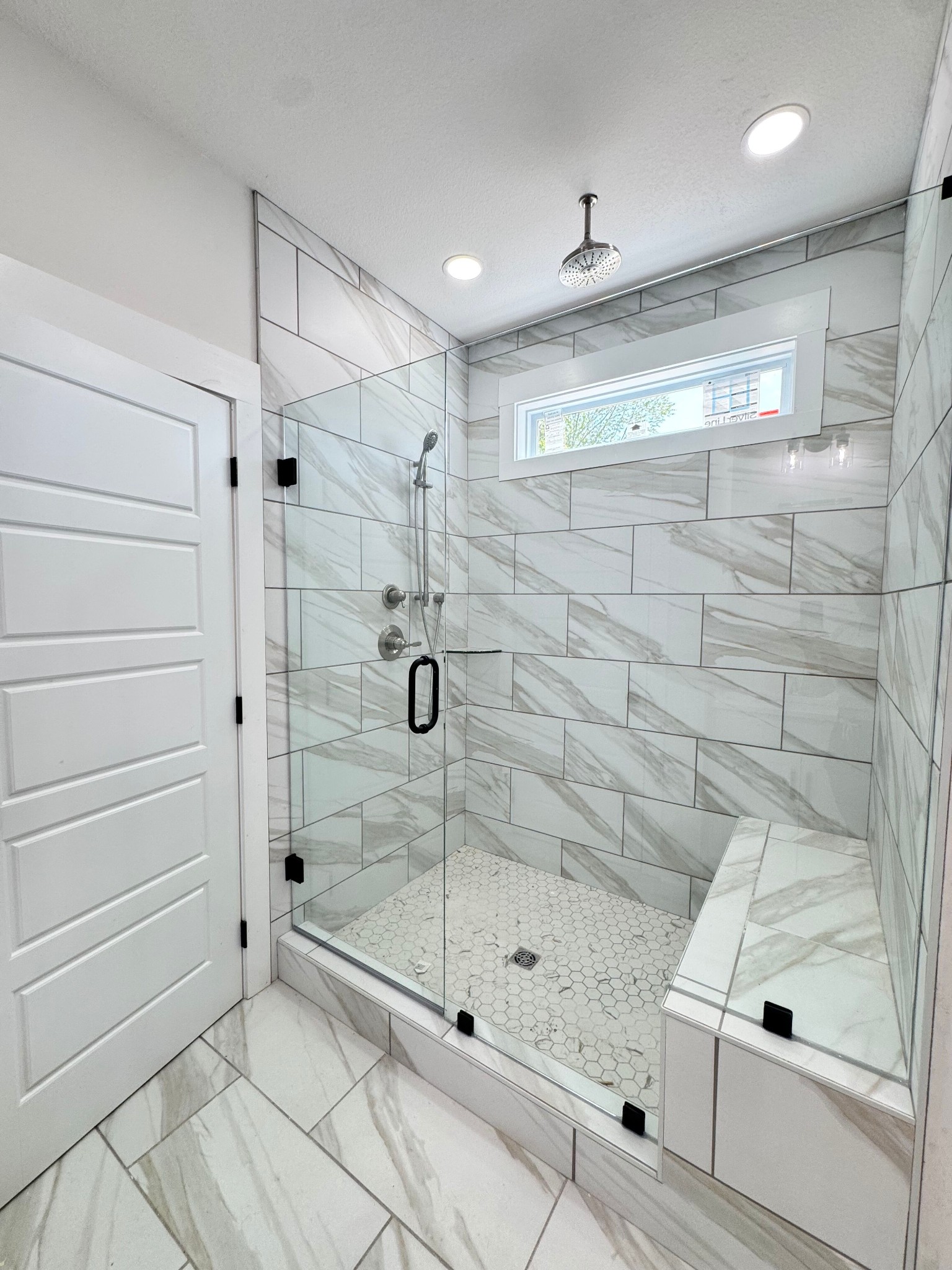 1725 Powell Road Clarksville, TN 37043 - Photo 26 of 42 a bathroom with a shower