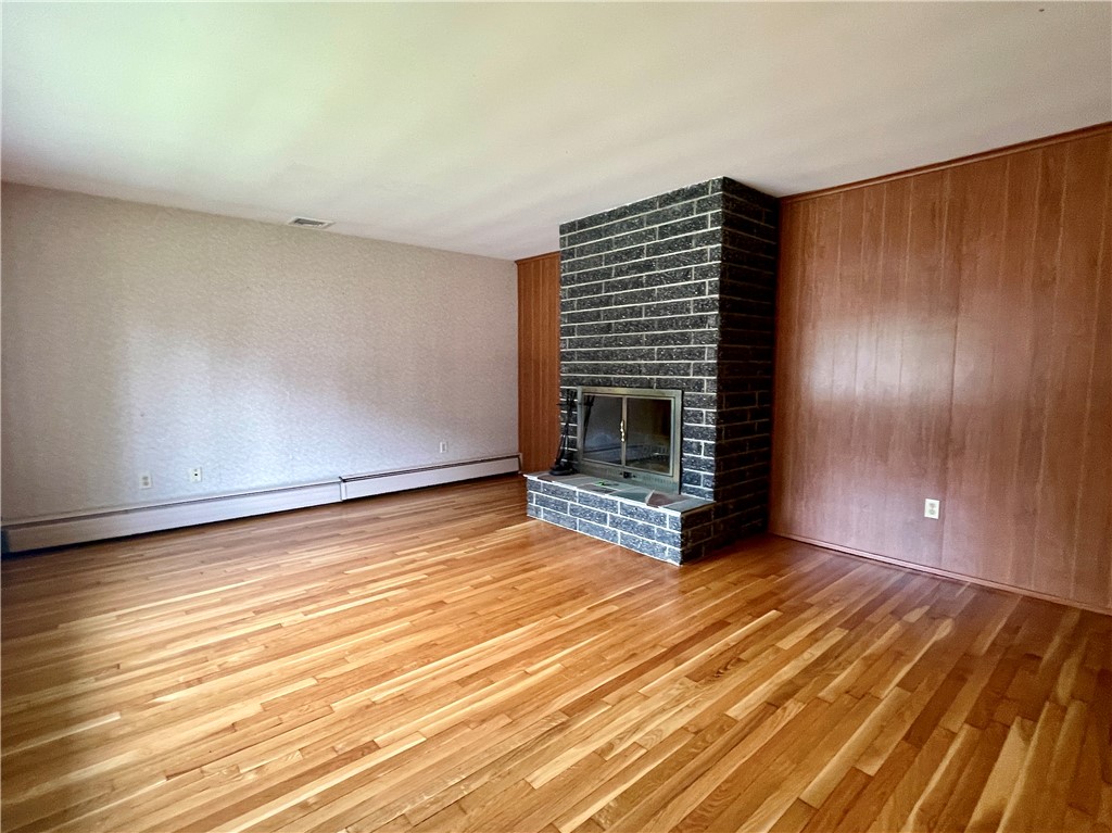 182 Highland Street Woonsocket, RI 02895 - Photo 17 of 29