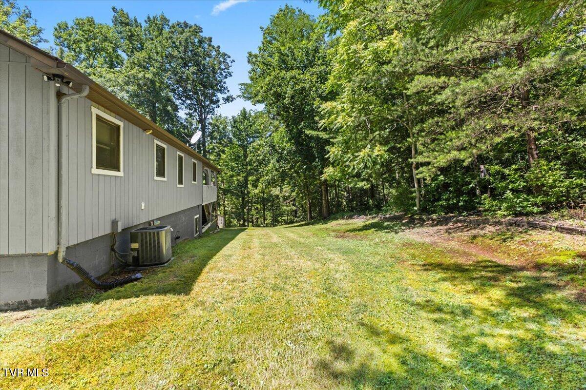 770 Copperhead Road Elizabethton, TN 37643 - Photo 17 of 66 52-128A2947