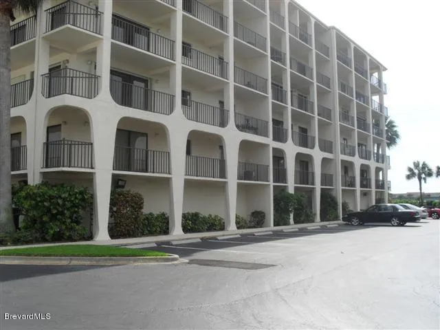 $2,300 | 2090 North Atlantic Avenue, Unit 505, Cocoa Beach, FL 32931