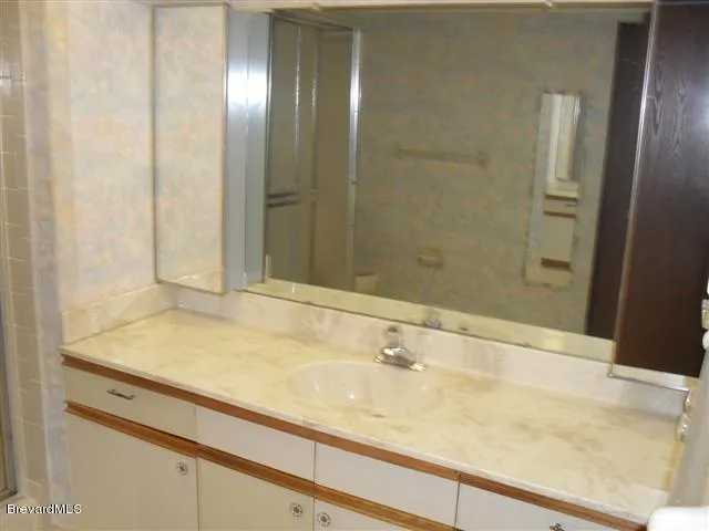 $2,300 | 2090 North Atlantic Avenue, Unit 505, Cocoa Beach, FL 32931