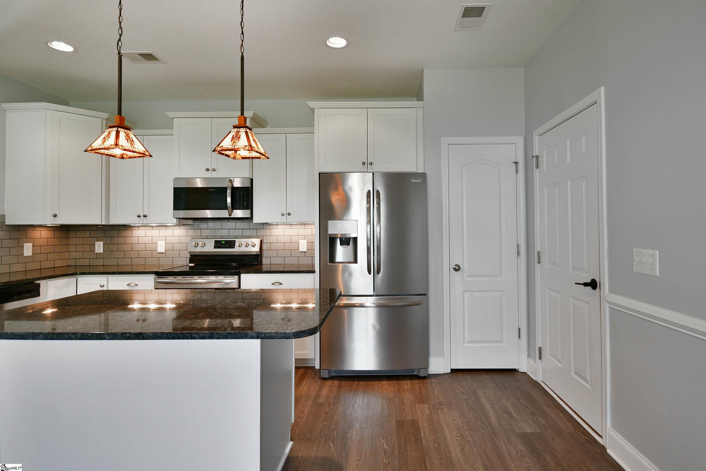 24 Arnold Mill Road Simpsonville, SC 29680 - Photo 8 of 30 Gallery Image 8