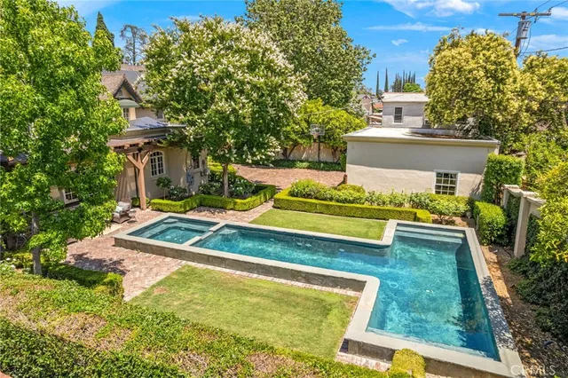 $1,399,000 | 3594 Castle Reagh Place, Riverside, CA 92506
