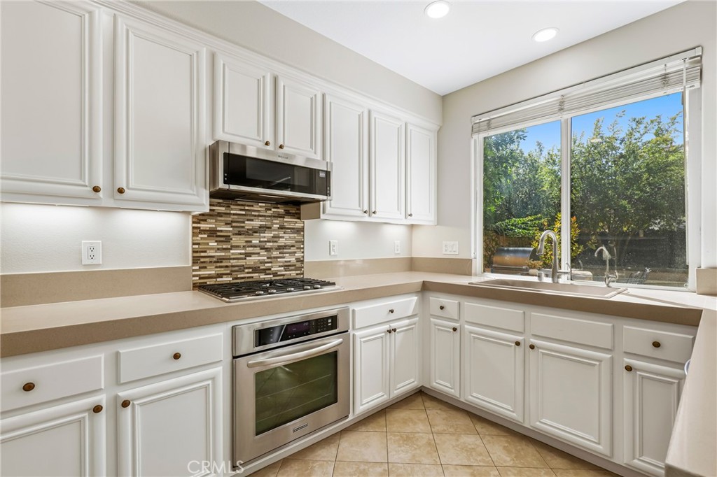 15 Bel Spring Irvine, CA 92602 - Photo 19 of 77