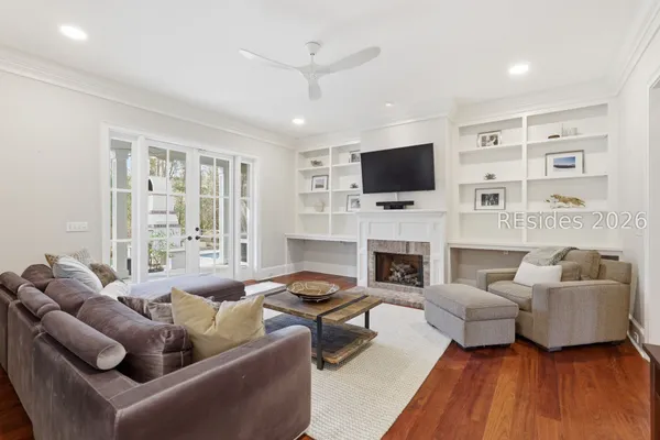 $2,400,000 | 5 Sweet Grass Lane, Bluffton, SC 29910