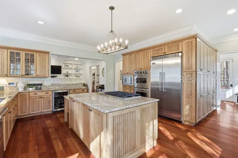 $2,400,000 | 5 Sweet Grass Lane, Bluffton, SC 29910