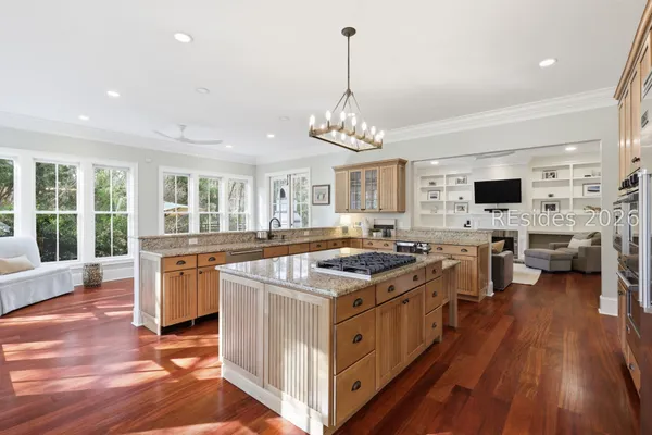 $2,400,000 | 5 Sweet Grass Lane, Bluffton, SC 29910