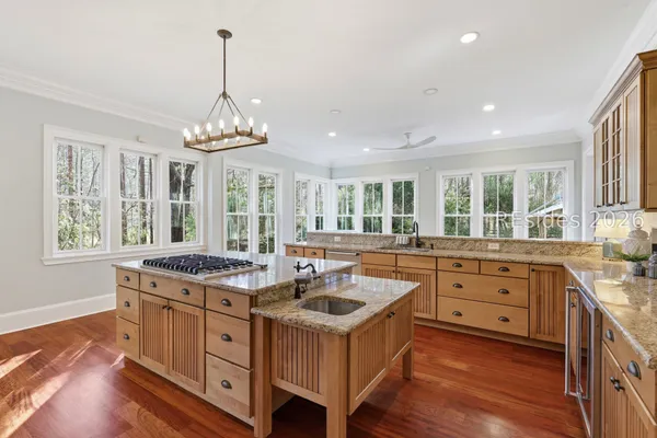 $2,400,000 | 5 Sweet Grass Lane, Bluffton, SC 29910