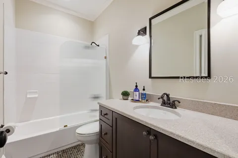 $2,400,000 | 5 Sweet Grass Lane, Bluffton, SC 29910