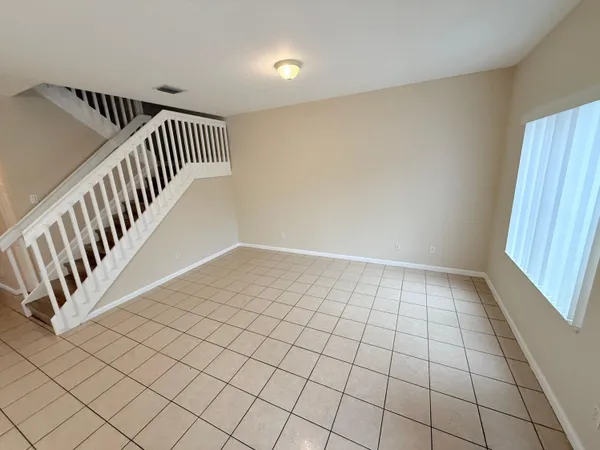 $2,600 | 905 North Santa Catalina Circle, Unit 905, North Lauderdale, FL 33068